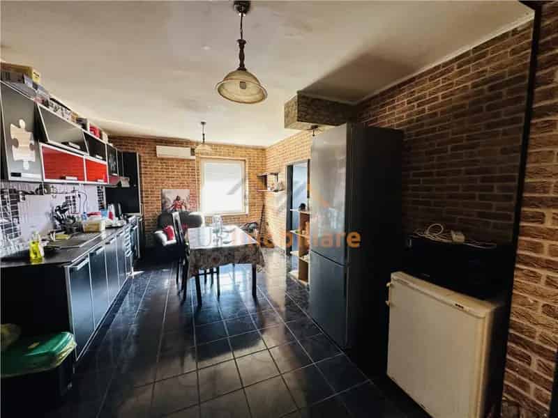 Apartament 4 Camere Dragos Voda