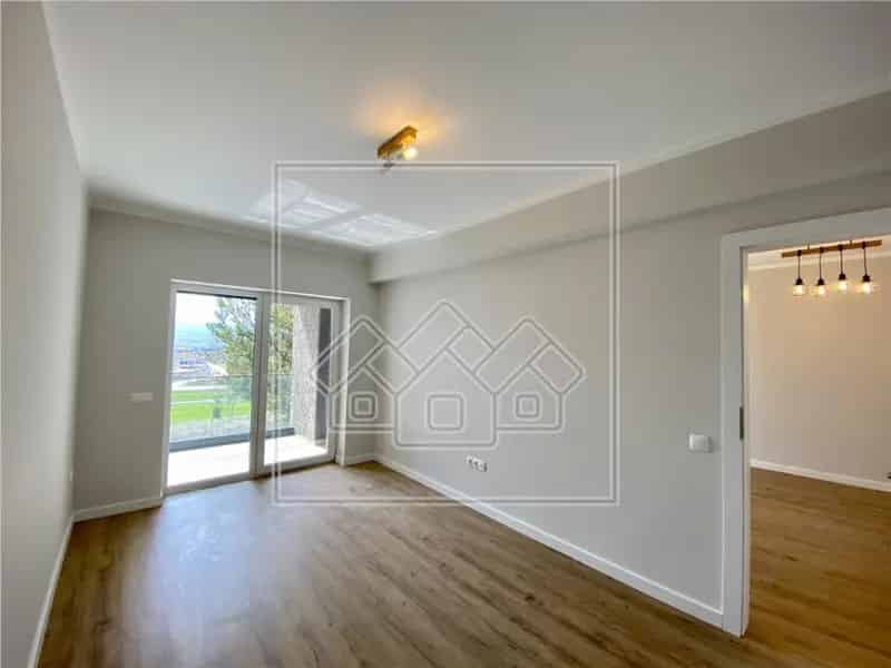 Apartament 3 Camere Cristian Sibiu Finisat La Cheie Terasa