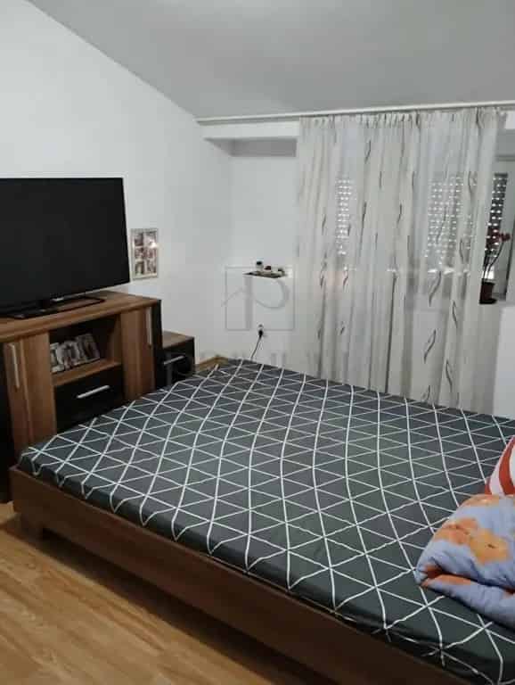 Apartament 2 Camere Dambovita - Centrala Proprie - Clima - Mobilat