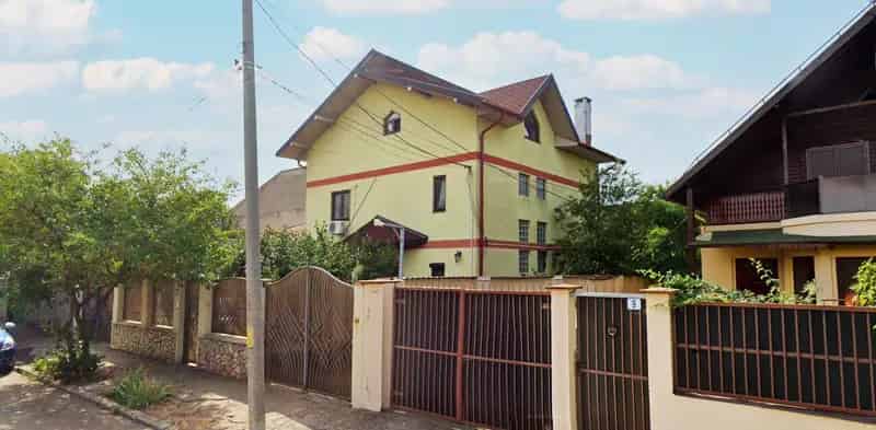 Vila P E M 83mp 378mp teren Sector 1 Bucuresti