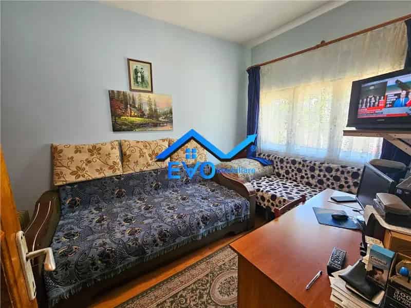 Casa de vanzare Sararie Iasi teren 173mp renovare