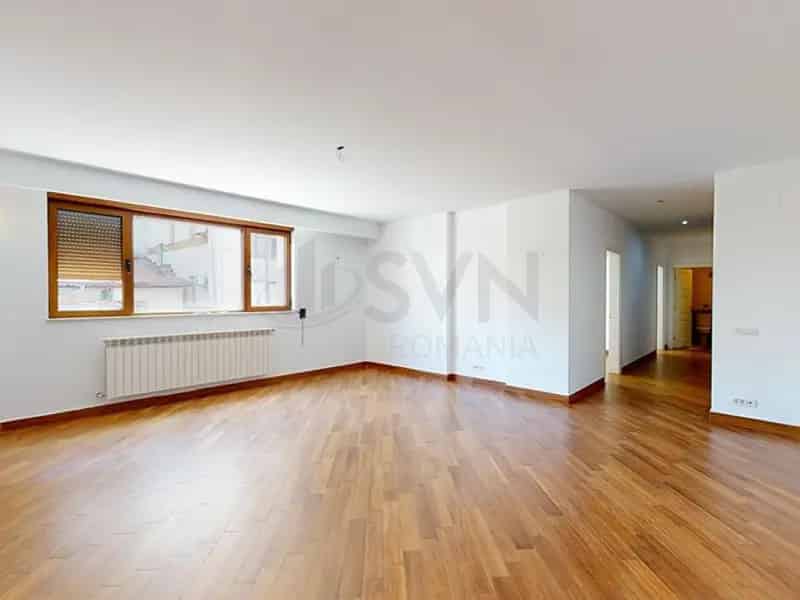 Apartament 3 Camere Dorobanti 130 mp Modern