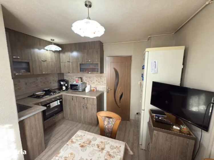 Cumpără apartamente cu 2 camere decomandat în Micro 17, Satu Mare