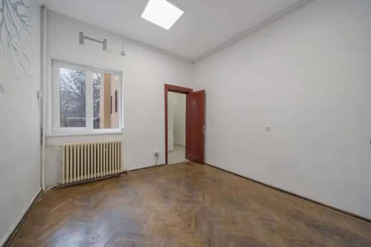 Casa Individuala 270mp P 1E M Curte 350mp  Tineretului