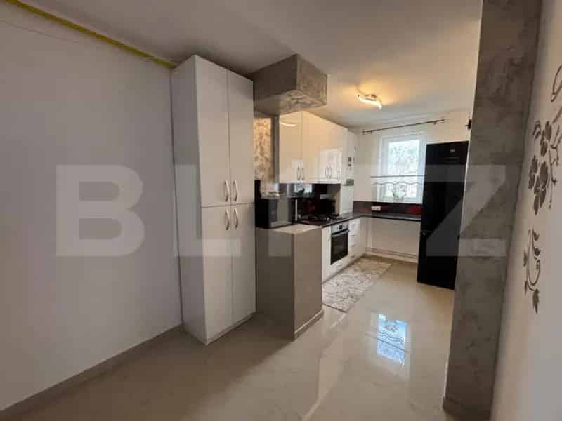 Apartament 2 camere 55 mp Centrala Balcon