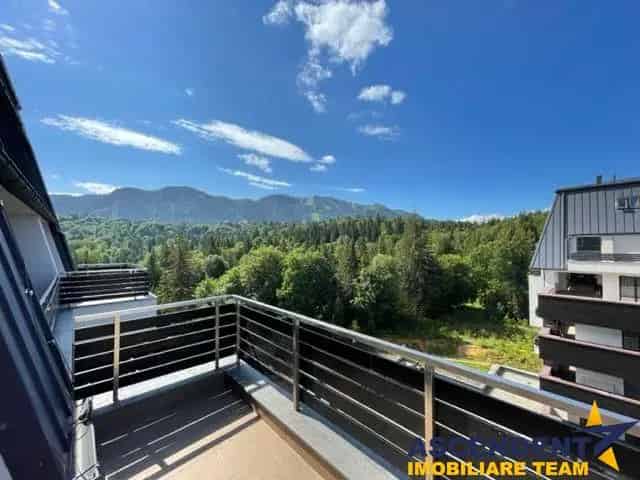 Apartament Silver Mountain Poiana Brasov 145mp 2 Livinguri 3 Dormitoare