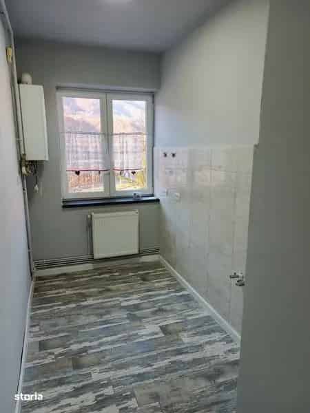 Apartamente 1 Camera Lupeni - Renovata Imediat Disponibile