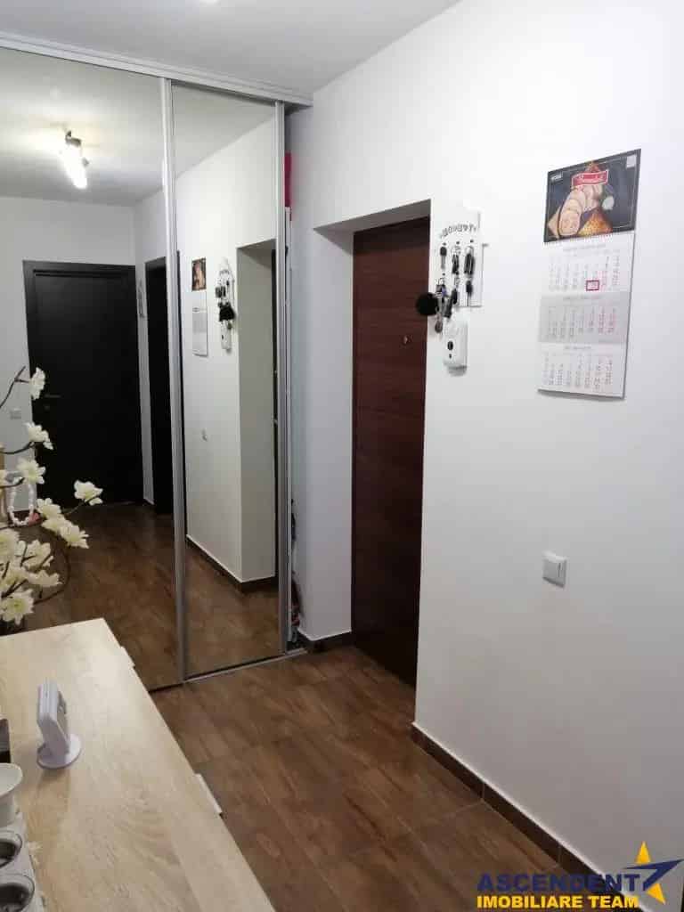 Apartament 2 camere decomandat Sanpetru Brasov
