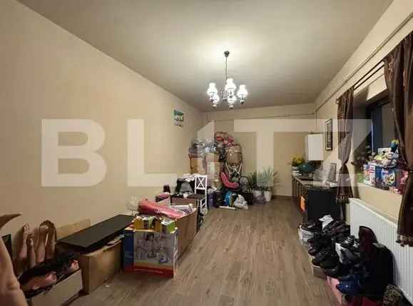 Spatiu comercial de vanzare, cu 8 incaperi, 416 m2, zona ultracentrala