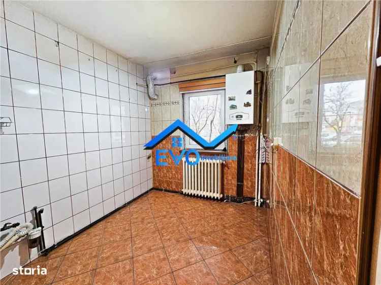 Vânzare apartament 2 camere decomandat Alexandru cel Bun cu centrală proprie