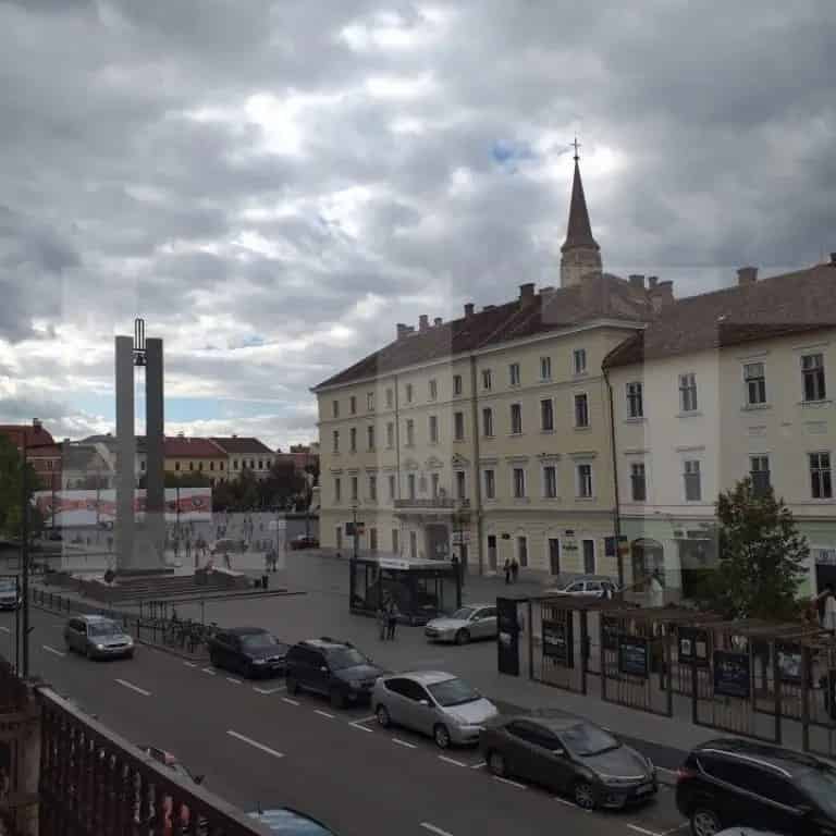 Apartament 3 camere Piata Unirii 74 mp Decomandat Mobilat