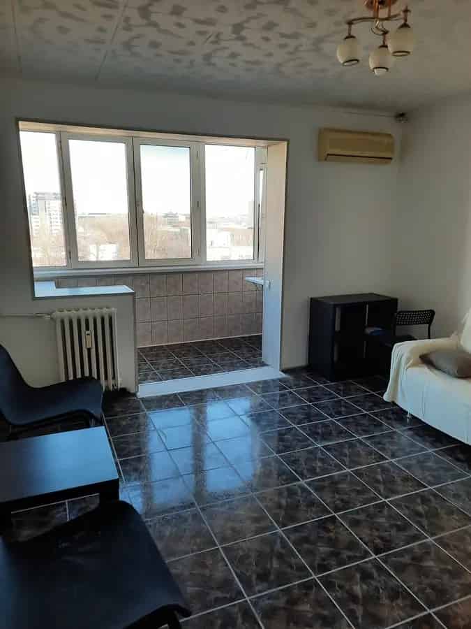 Titan, metrou Costin Georgian