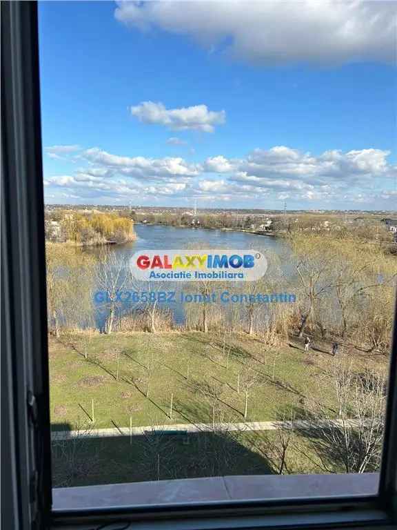 Vanzare apartamente 3 camere zona Sala Sporturilor cu vedere spre lac