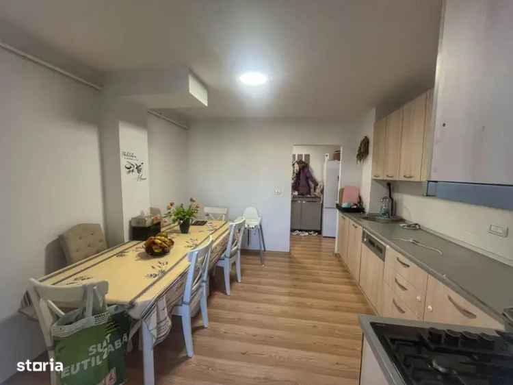 Vanzare apartamente 2 camere in zona Soarelui cu 2 balcoane