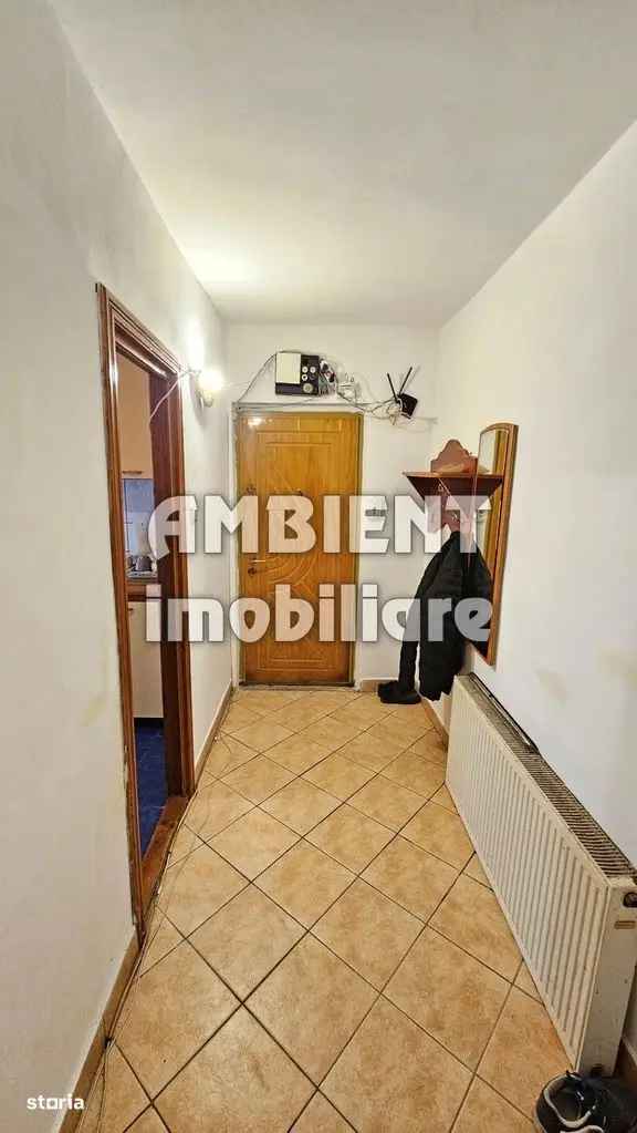 Apartament cu 4 camere, etaj 3, mobilat și utilat, zona DECEBAL;