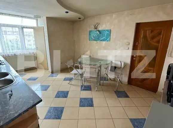 Apartament 5 camere zona Imparatul Traian