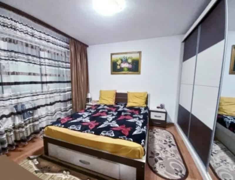 Apartament 4 camere decomandat Rahova