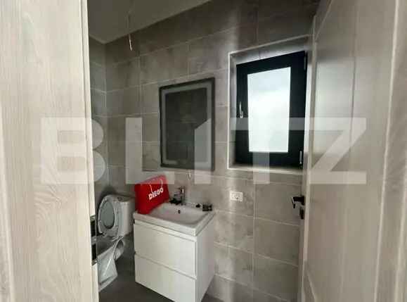 Apartament 3 camere,75 mp utili, Zona Cetate