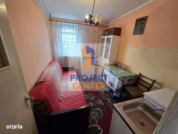 Vanzare apartamente 2 camere Razboieni renovare etaj 4