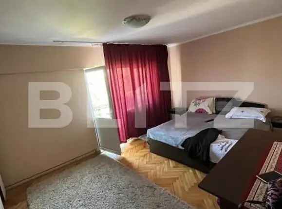 Apartament de vanzare , 70 mp , Zona Carpati 2