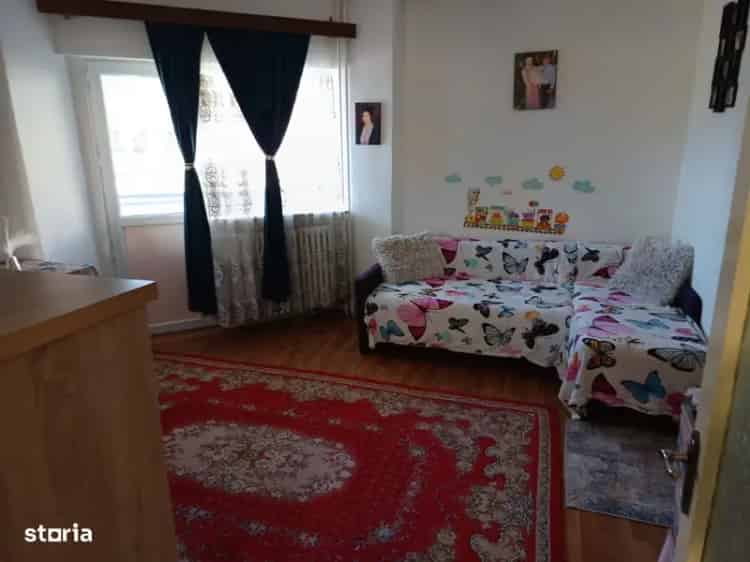 Vânzare apartamente 2 camere ultracentral Câmpina cu centrală termică