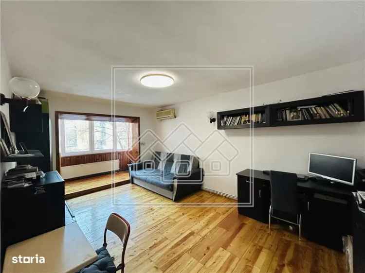 Vanzare apartamente decomandate 3 camere etaj 1 Turnisor