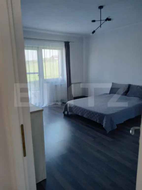 Apartament de vanzare cu 3 camere in Criseni, 107 mp, semifinisat