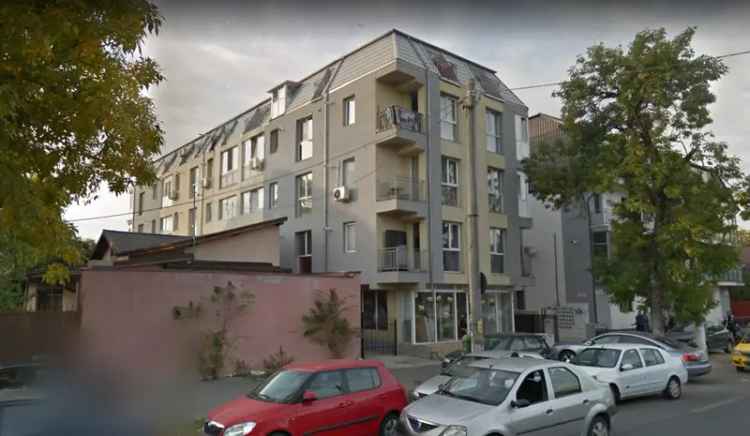 Garsoniera de vânzare în sector 5 București cu balcon și mansardă