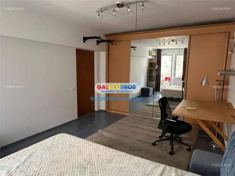 Apartament de inchiriat 2 camere pet friendly Obor cu balcon