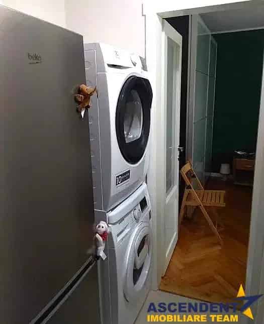 Apartament 2 Camere Decomandate Mobilat Utilat Cornisa
