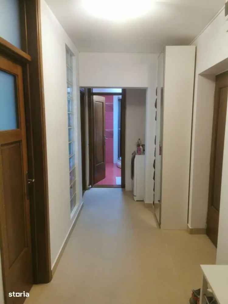 Vanzare apartament 2 camere Blv Octavian Goga recent renovat