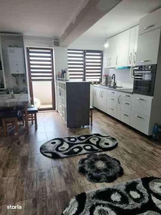 Apartament De Vânzare in Florești