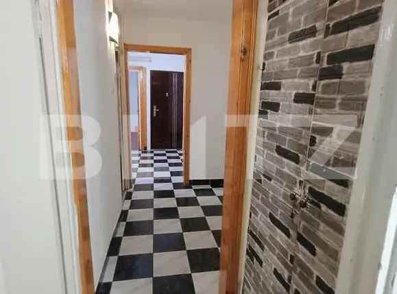 Apartament 3 camere, 56 mp, zona Republicii