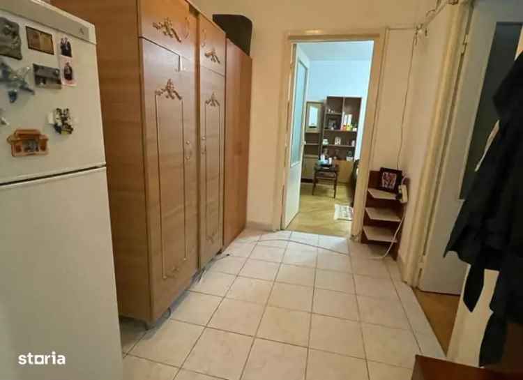 Vânzare apartament 2 camere Alexandru cel Bun cu centrala termică