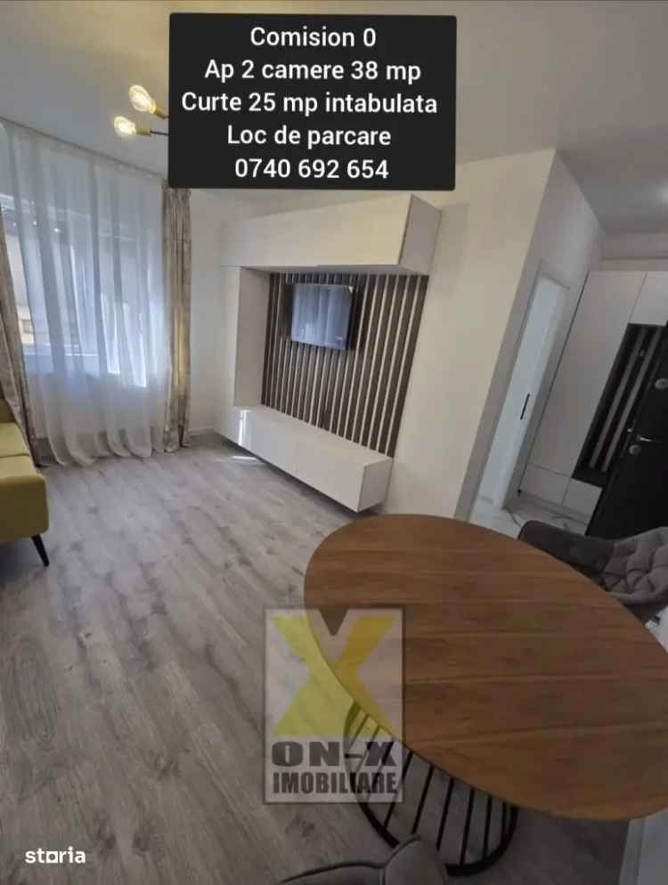 Apartament de vânzare 2 camere cu curte și loc de parcare