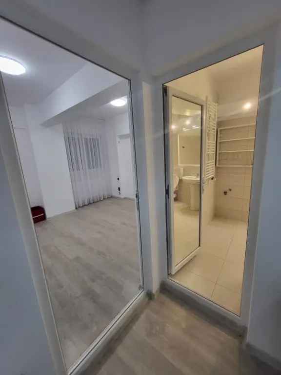 Apartament cu 2 camere | Centrala proprie | Zona excelenta