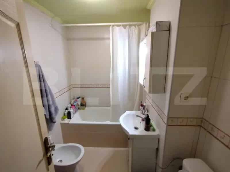 Apartament 2 camere decomandat 56mp Parter Han