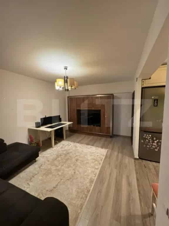 Apartament 2 camere Zamca - 61 mp - Decomandat - Loc parcare