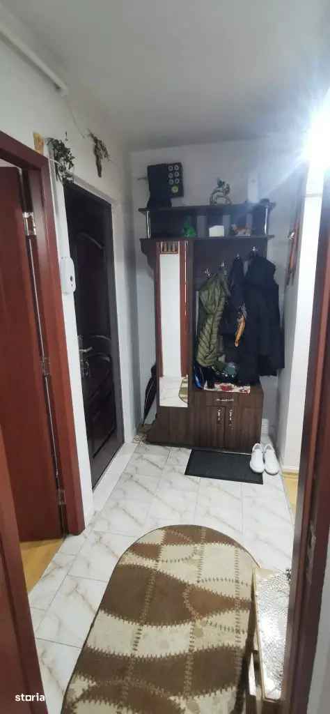 Vânzare apartamente 3 camere Curtea de Argeș cu două balcoane