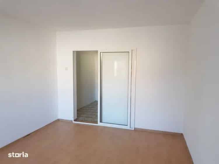 Garsoniera Galati Tiglina 2 Zona Ultimul Leu