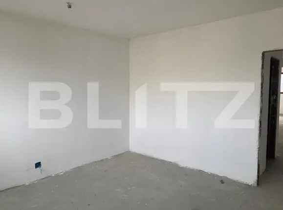 Apartament 4 camere, 140 mp, decomandat, zona Centrala