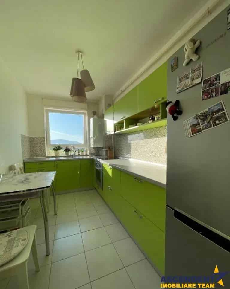 Apartament 2 5 camere de vanzare Bucuresti
