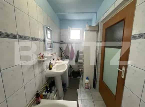Apartament 2 camere Aradului 42mp Decomandat Renovata