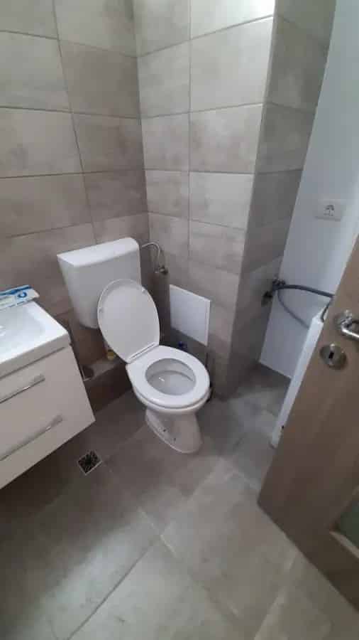 Berceni, Brancoveanu metrou, McDonalds