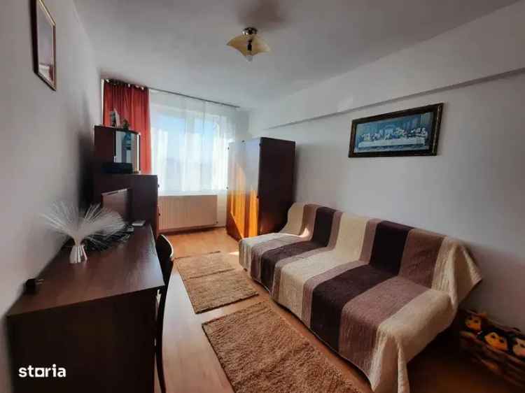 Vanzare apartament 2 camere Stupini cu balcon si vedere frumoasa