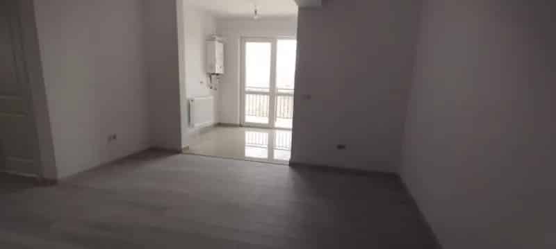 Apartament 2 Camere Bloc Nou Etaj Intermediar Loc Parcare