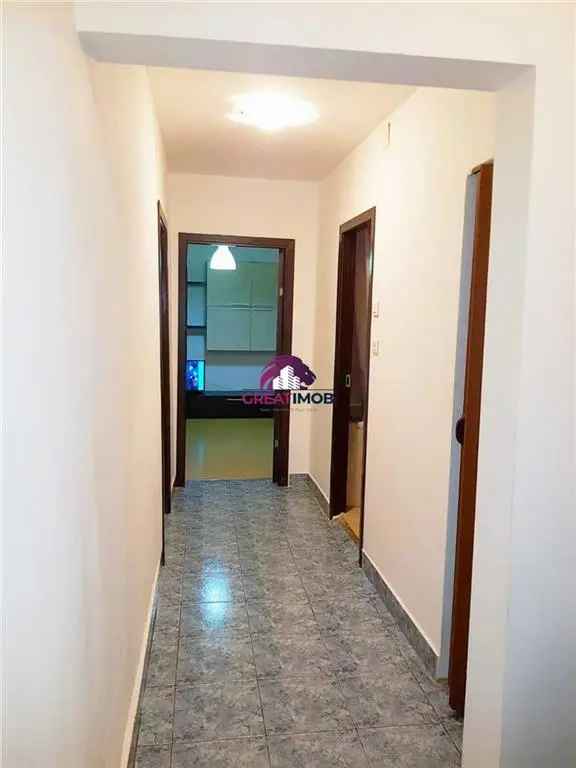 Apartament de inchiriat