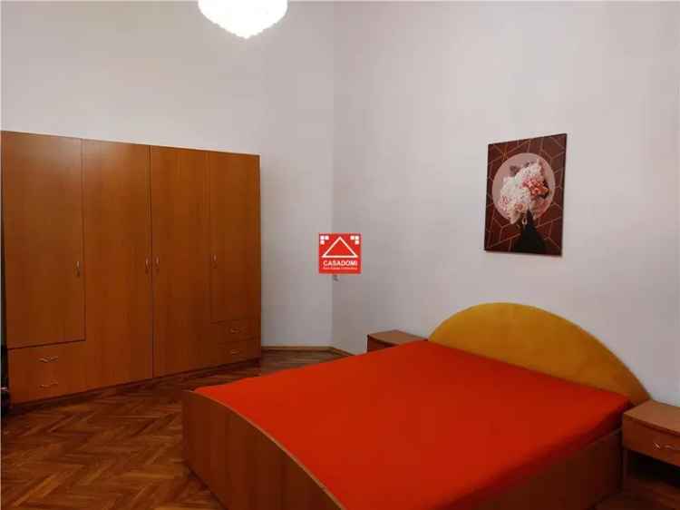 Apartament 2 camere, in apropiere de Primarie, parter.