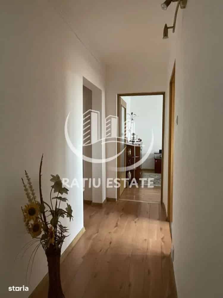 Vanzare apartamente 3 camere etaj 7 Bld Dacia Oradea