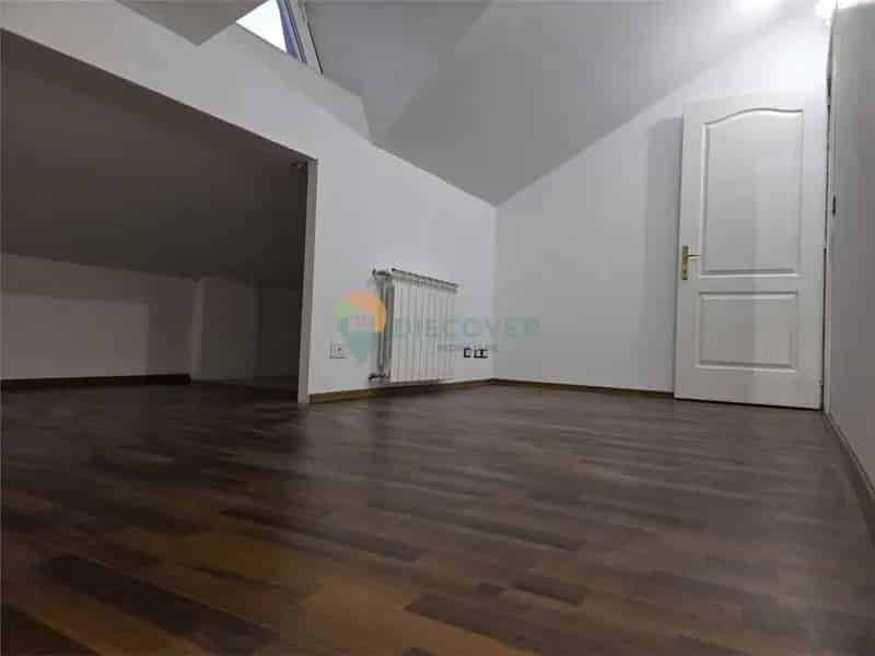 Apartament 3 camere Bacau zona Bucegi